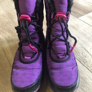 Girls Sorel Snow Boots Size 3 Frozen Themed